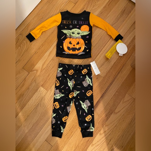 Mandalorian toddler Halloween pajama set. NWT very cute! - Picture 1 of 7